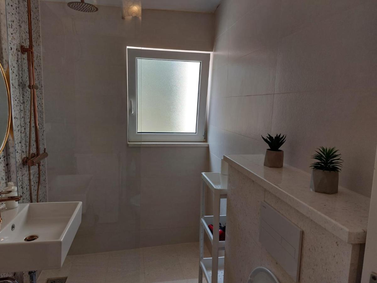 Apartmani Radic Rg 罗戈兹尼察 外观 照片